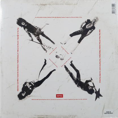 Mötley-Crüe-Too-Fast-For-Love-2.jpg