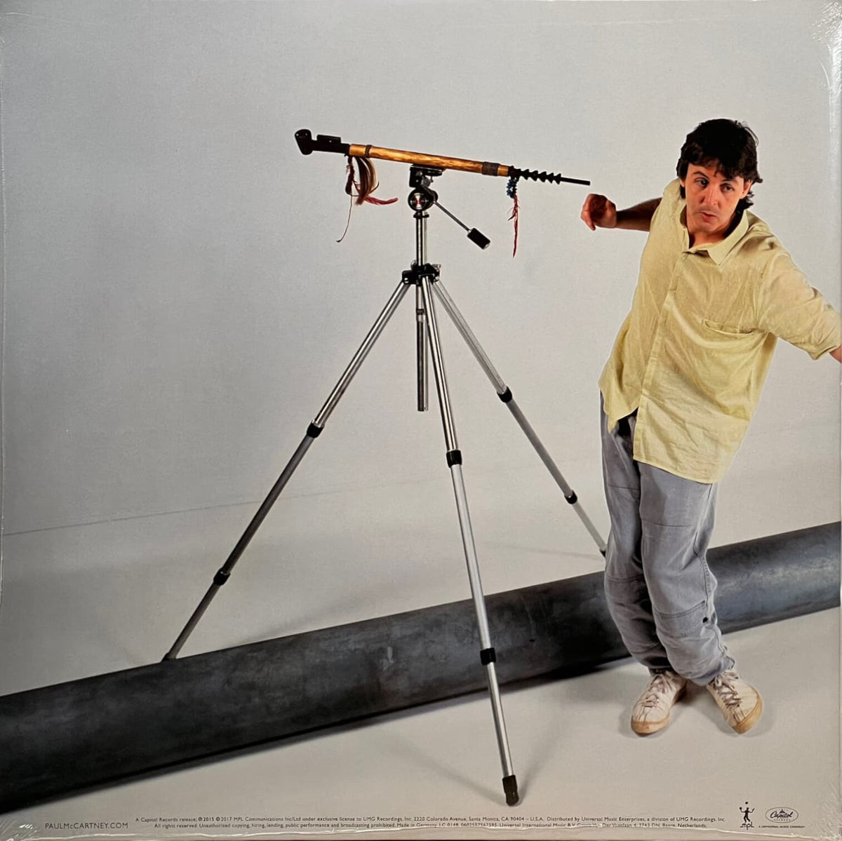 Paul-McCartney-Pipes-Of-Peace-2.jpg