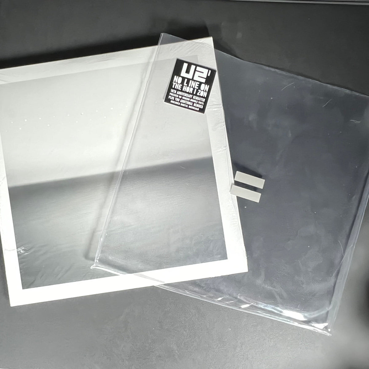 U2-No-Line-On-The-Horizon-(Deluxe)-3.jpg