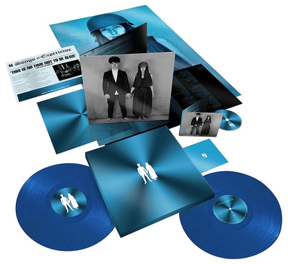 U2-Songs-Of-Experience-(Deluxe-Box)-3.jpg